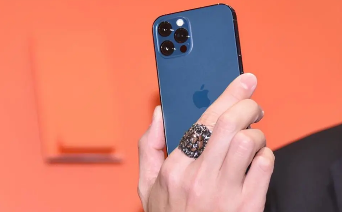 安平苹果手机维修分享iPhone12系列重启方法教程 